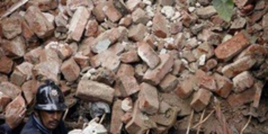 urušavanje zgrade (Foto: Reuters)