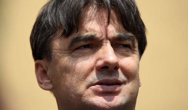 Zadar, 250512.
Potpredsjednik Vlade i ministar regionalnog razvoja Branko Grcic i povjerenik Europske komisije za regionalnu politiku Johaness Hahn obilaze Centar za prehrambenu tehnologiju i predstavljaju nove natjecaje iz EU fondova. 
Na slici: ministar