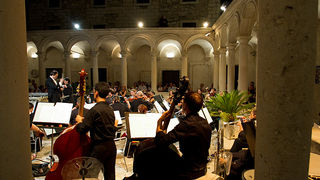 Orchestra Mitteleuropea u klaustru crkve Sv. Frane, Foto: Leo Banić