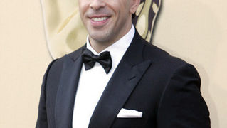 82. Red Carpet Oscara (oscar.go.com)