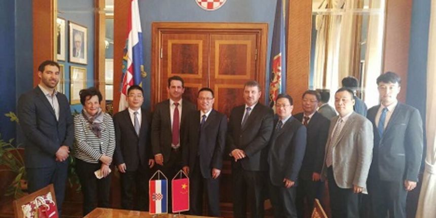 Kineska delegacija kod dogradonačelnika Vlakića Kineska delegacija kod dogradonačelnika Vlakića