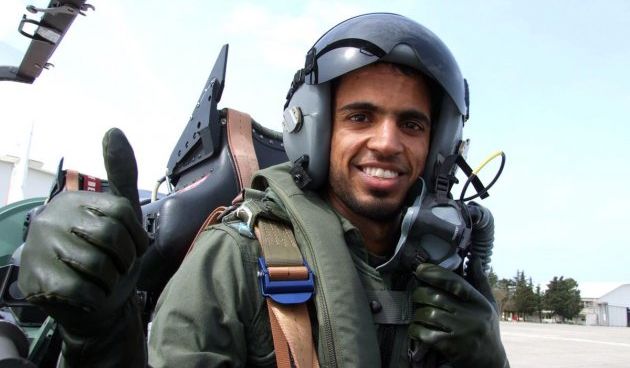 Prvi samostalni letovi omanskih pilota u Zemuniku, foto: MORH