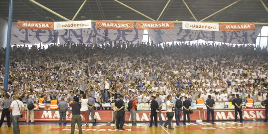 Jazine i Tornado: Prvaci za sva vremena!