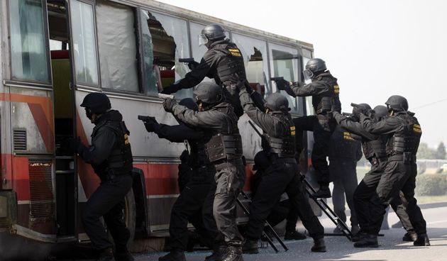 Na SRC Jarun, izmedju ulica Hrgovici i Hrvatskog sokola, odrzao se prigodni program predstavljanja svih rodova policije, atraktivne vjezbe pripadnike Interventne i Specijalne jedinice policije te vjezbe sa sluzbenim policijskim psima tragacima