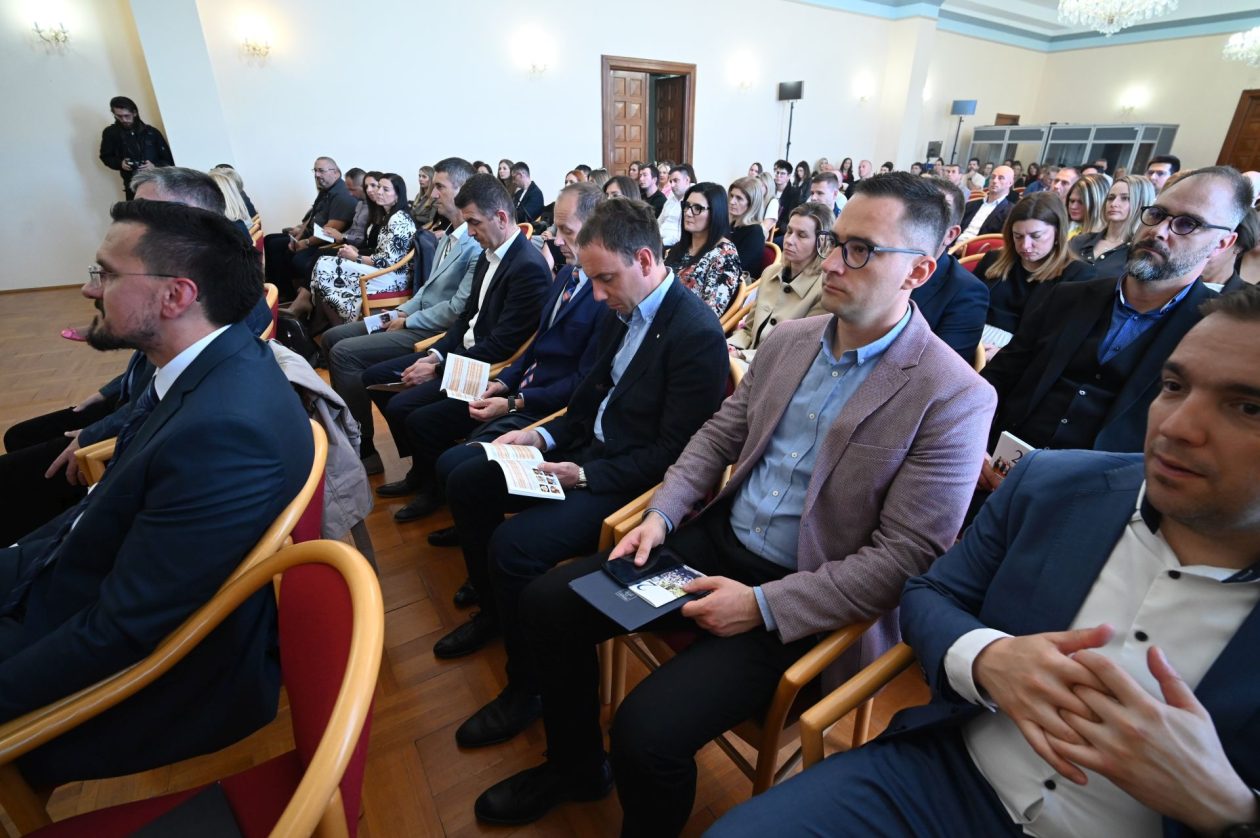 Svečano proslavljena 20. godišnjica Odjela za ekonomiju