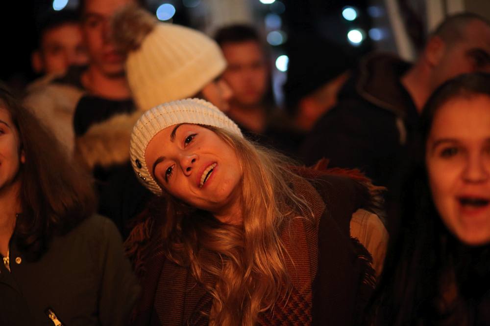 Advent na Viru: Crvena jabuka oduševila u “sniježnom” Viru Advent na Viru: Crvena jabuka oduševila u “sniježnom” Viru