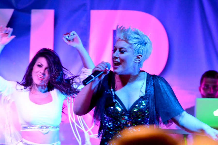 Vir : Colonia rasplesala tisuće posjetitelja na Viru ; foto Iva Perinčić Vir : Colonia rasplesala tisuće posjetitelja na Viru ; foto Iva Perinčić