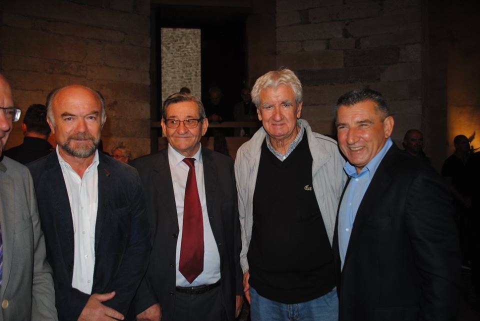 Kiparska izložba “Vjetar iz duše” fra Jokaima Gregova u crkvi Sv. Donata Kiparska izložba “Vjetar iz duše” fra Jokaima Gregova u crkvi Sv. Donata