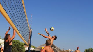 Na plaži Punta u Bibinjama održan 6. Memorijalni turnir u odbojci na pijesku za Tomislav Sikirića – Siku. Foto: Leo Banić Na plaži Punta u Bibinjama održan 6. Memorijalni turnir u odbojci na pijesku za Tomislav Sikirića – Siku. Foto: Leo Banić