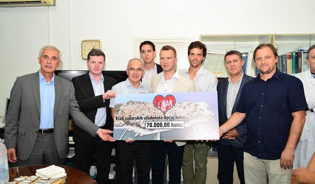 Srce za Zadar: Klub Zadarskih studenata donirao je 70 tisuća kuna Općoj bonici Zadar