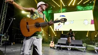 Manu Chao, jedan od najomiljenijih bendova na ovim prostorima, odrzali su veceras koncert na zadarskom Jazine Open Airu. Photo: Dino Stanin/PIXSELL Manu Chao, jedan od najomiljenijih bendova na ovim prostorima, odrzali su veceras koncert na zadarskom Jazine Open Airu. Photo: Dino Stanin/PIXSELL