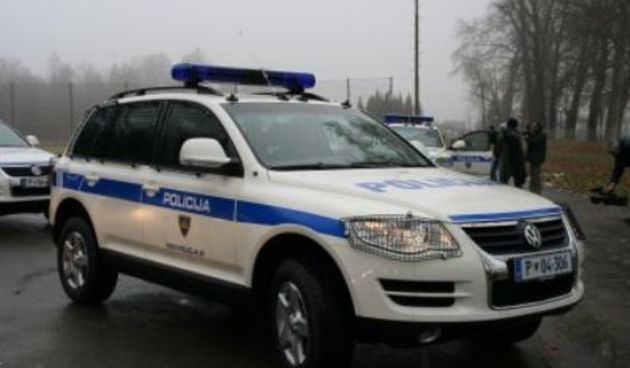 slovenska policija (foto: www.avtomanija.com)