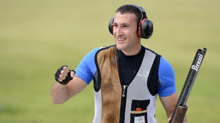 London, 060812.
Hrvatski strijelci Anton Glasnovic i Giovanni Cernogoraz u finalu trapa tijekom Olimpijskih Igara u Londonu.
Na fotografiji: Giovanni Cernogoraz osvojio je zlato.
Foto: Drago Sopta / CROPIX