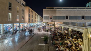 Violinist Martin Draušnik i gitarist Krešimir Bedek u Sv. Donatu izveli program “Paganini i gitara” Violinist Martin Draušnik i gitarist Krešimir Bedek u Sv. Donatu izveli program “Paganini i gitara”