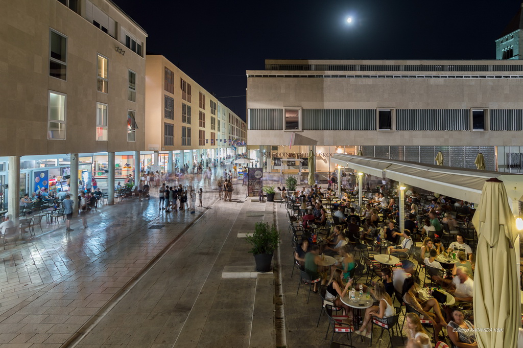 Violinist Martin Draušnik i gitarist Krešimir Bedek u Sv. Donatu izveli program “Paganini i gitara” Violinist Martin Draušnik i gitarist Krešimir Bedek u Sv. Donatu izveli program “Paganini i gitara”