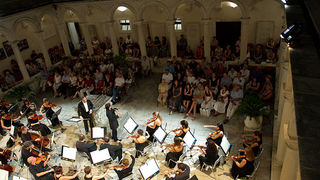 Orchestra Mitteleuropea u klaustru crkve Sv. Frane, Foto: Leo Banić