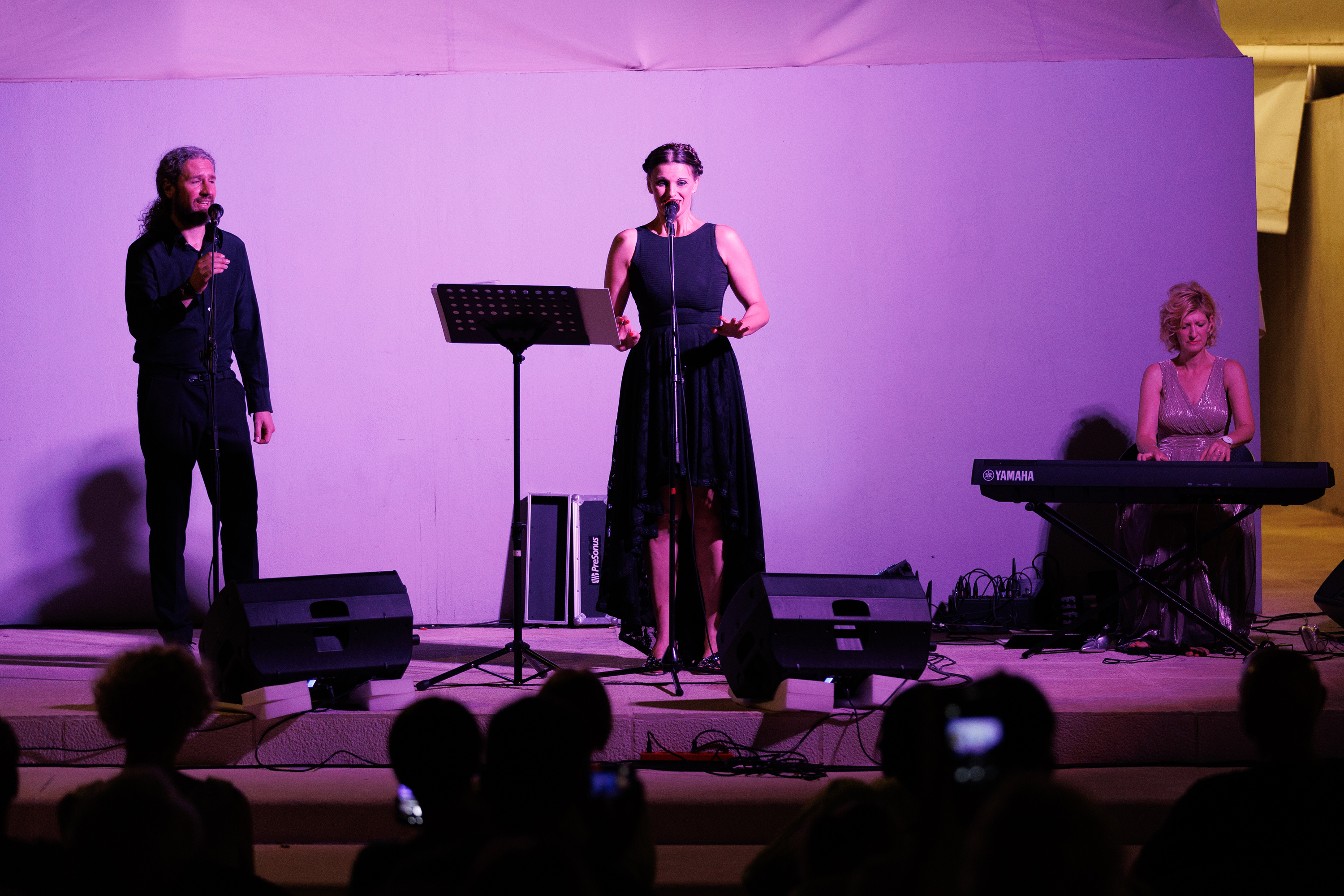 Dašak Italije: Koncert Nere Gojanović, Gordane Pavić i Vladimira Garića na rivi u Petrčanima