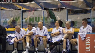Fešta u povodu 80. rođendana Pina Giergie: Vetarani KK Zadar – Veterani KK Olimpija Fešta u povodu 80. rođendana Pina Giergie: Vetarani KK Zadar – Veterani KK Olimpija