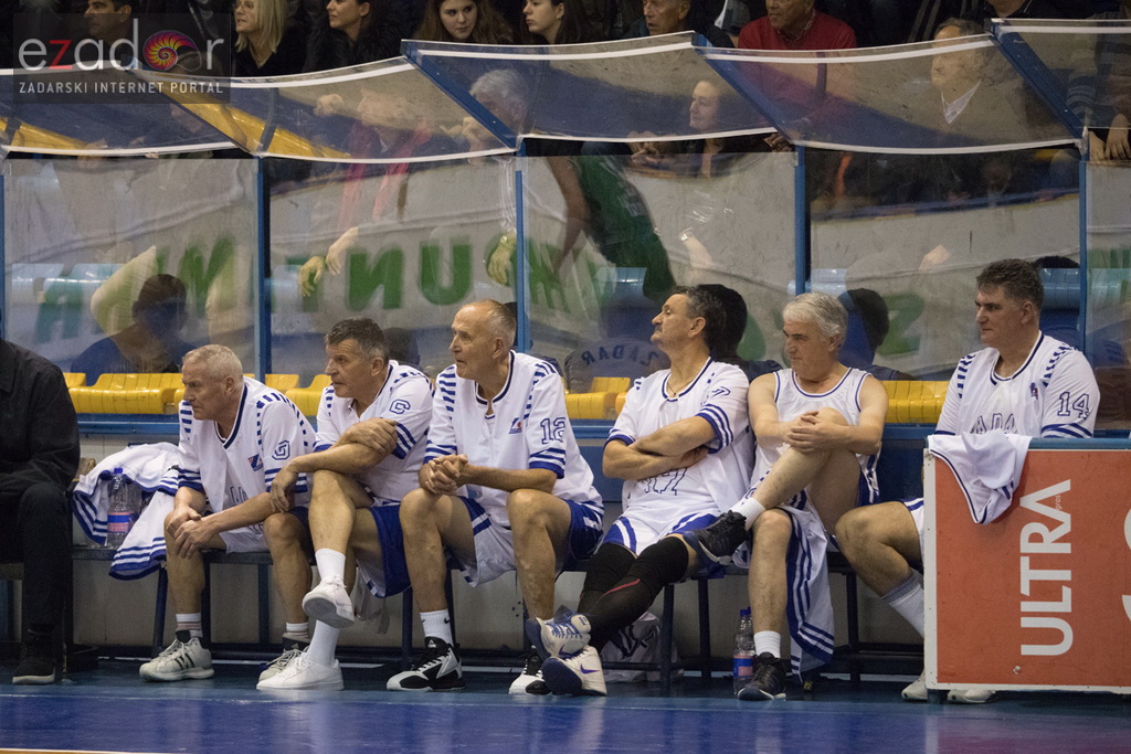 Fešta u povodu 80. rođendana Pina Giergie: Vetarani KK Zadar – Veterani KK Olimpija Fešta u povodu 80. rođendana Pina Giergie: Vetarani KK Zadar – Veterani KK Olimpija