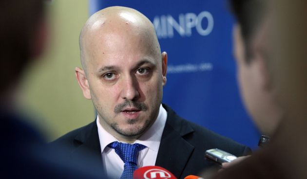 Zagreb – Ministarstvo gospodarstva, kino dvorana, Ministar poduzetnistva i obrta Gordan Maras predstavlja program poticanja poduzetnistva i obrta pod nazivom Poduzetnicki impuls 2014. Ministar Gordan Maras daje izjavu novinarima. Photo: Goran Jakus/PIXSEL