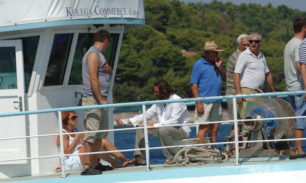 Kali, Ugljan, 080809.
Kali, mjesto na otoku Ugljanu osim sto ima najvecu ribarsku flotu na Jadranu, ima i najstariju festu na Jadranu “Tunuaru”. Festa traje dva dana, a obicaj je i da defile ribarskih brodova prodje Zadarskim kanalom. 
Na jednom od brodov