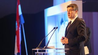 25.10.2013., Zadar – U Falkensteiner hotelu u Punta Skali dodjeljene su nagrade “Covjek – kljuc uspjeha u turizmu”. Svecanosti su prisustvovali premijer Zoran Milanovic te ministri Darko Lorencin i Gordan Maras te brojni drugi uvazeni gosti. Photo: Fili