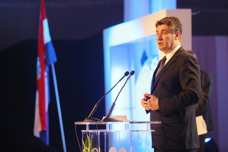 25.10.2013., Zadar – U Falkensteiner hotelu u Punta Skali dodjeljene su nagrade “Covjek – kljuc uspjeha u turizmu”. Svecanosti su prisustvovali premijer Zoran Milanovic te ministri Darko Lorencin i Gordan Maras te brojni drugi uvazeni gosti. Photo: Fili