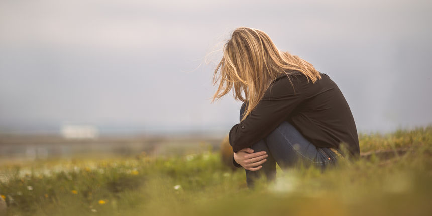 Depresija- psihički labilne osobe ove promjene teže podnose Depresija- psihički labilne osobe ove promjene teže podnose