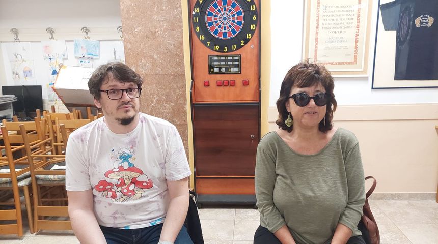 Zajedno, aktivno, ravnopravno! Mirjana Mrkela u udruzi slijepih Zadarske županije ugostila je svog kolegu pisca, Želimira Periša.