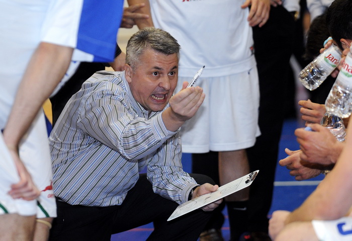 Zagreb, 080512.
Dvorana OS u Trnskom.
Kosarkaska A1 liga za prvaka, 13. kolo.
KK Zagreb – KK Zadar.
Na fotografiji: Drazen Brajkovic trener KK Zagreb.
Foto: Damir Krajac / CROPIX Zagreb, 080512.
Dvorana OS u Trnskom.
Kosarkaska A1 liga za prvaka, 13. kolo.
KK Zagreb – KK Zadar.
Na fotografiji: Drazen Brajkovic trener KK Zagreb.
Foto: Damir Krajac / CROPIX