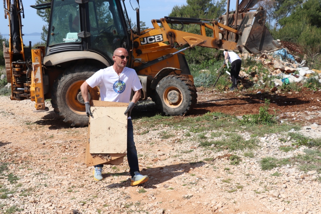 Dan planeta Zemlje – eko akcija na Viru Dan planeta Zemlje – eko akcija na Viru