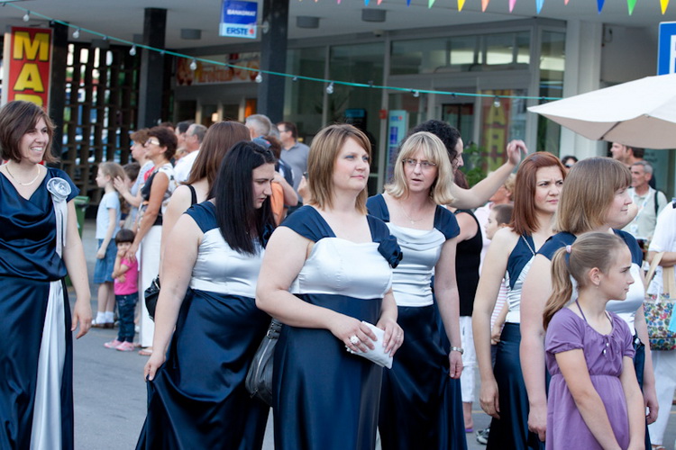 Biograd: 6. Dugi svehrvatski eno-eko-gastro-etno stol, Foto: Franjo Jurić Biograd: 6. Dugi svehrvatski eno-eko-gastro-etno stol, Foto: Franjo Jurić