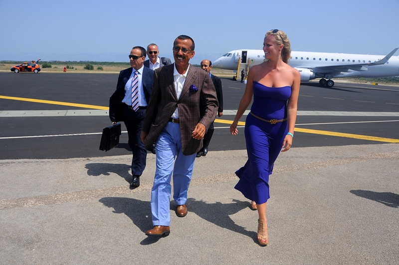 Investitor iz Dubaija sletio na zadarski aerodrom, foto: Borna Strizak Investitor iz Dubaija sletio na zadarski aerodrom, foto: Borna Strizak