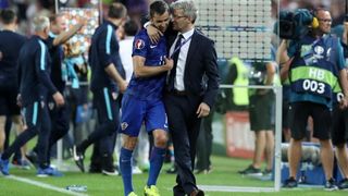 Velika fešta hrvatskih nogometaša i navijača u Bordeauxu nakon pobjede nad Španjolskom 2-1. Photo: PIXSELL Velika fešta hrvatskih nogometaša i navijača u Bordeauxu nakon pobjede nad Španjolskom 2-1. Photo: PIXSELL