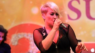 Image 685881 (auto) Image 685881 (auto)