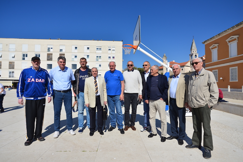 Košarkaške legende zaigrale sa Zadranima na Forumu Košarkaške legende zaigrale sa Zadranima na Forumu