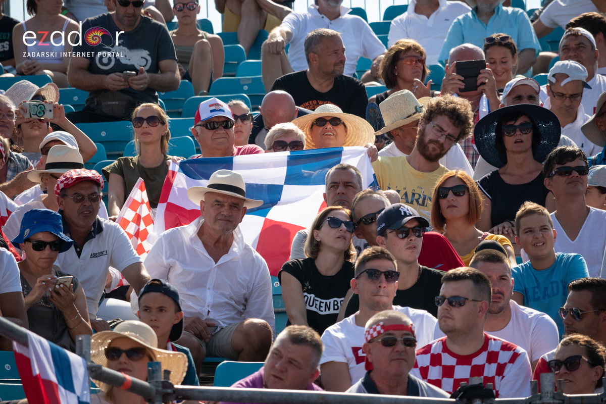 Davis Cup: Vruća navijačka atmosfera u meču Ćilića i Querreya