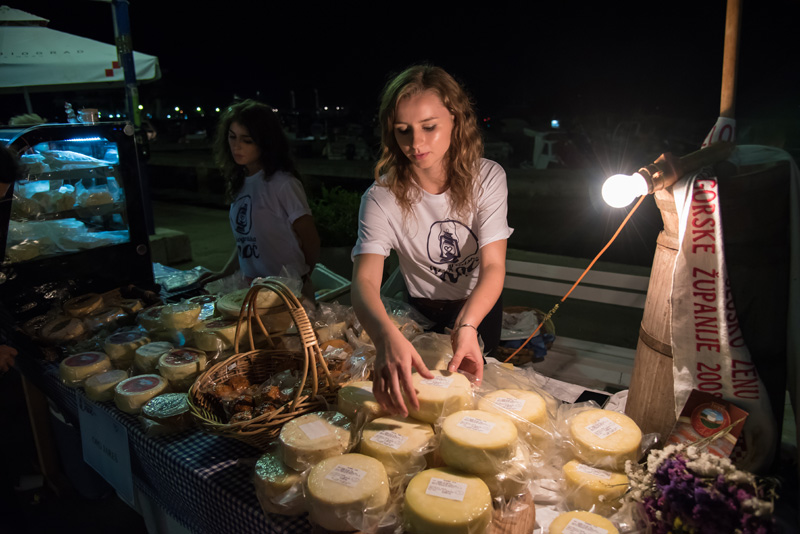 Dvadeset tisuća posjetitelja na Biogradskoj noći, foto: Vinko Pešić Dvadeset tisuća posjetitelja na Biogradskoj noći, foto: Vinko Pešić
