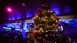 Tribute to Sinatra: Davor Pekota i Fokus Band @ Famous Beach Bar