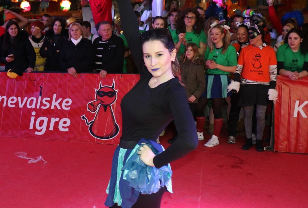 Virske maškare 2017: Karnevalske igre i koncert grupe Vista Virske maškare 2017: Karnevalske igre i koncert grupe Vista