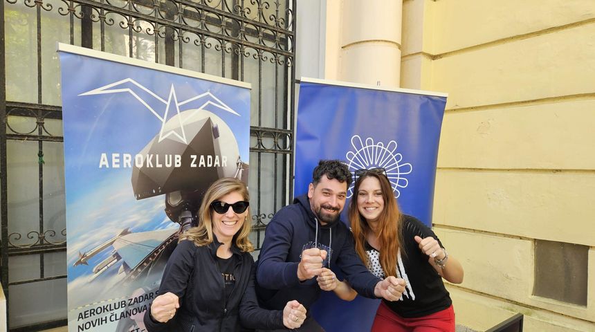 Jedan, dva, tri i polijećemo! Jedan, dva, tri i polijećemo!