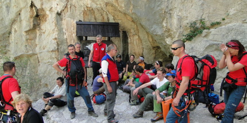 Akcija spašavanja zadarskog HGSS-a na Anića kuku Akcija spašavanja zadarskog HGSS-a na Anića kuku