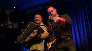 Esma Redžepova, prateći bend Folk Masters i gost Ibus Ibraimovski @ Arsenal Zadar Esma Redžepova, prateći bend Folk Masters i gost Ibus Ibraimovski @ Arsenal Zadar