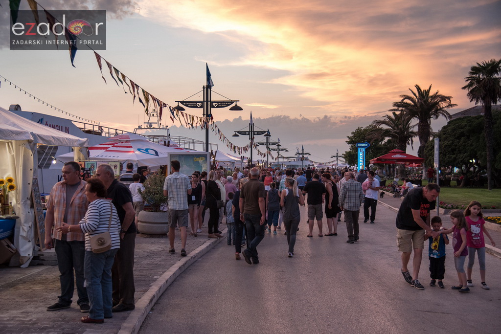 Otvoren 12. biogradski Gastro stol Otvoren 12. biogradski Gastro stol