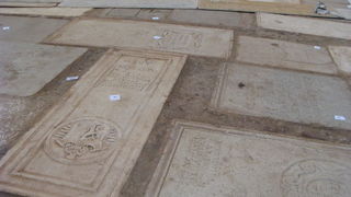 Grobnice u Svetom Frani Grobnice u Svetom Frani