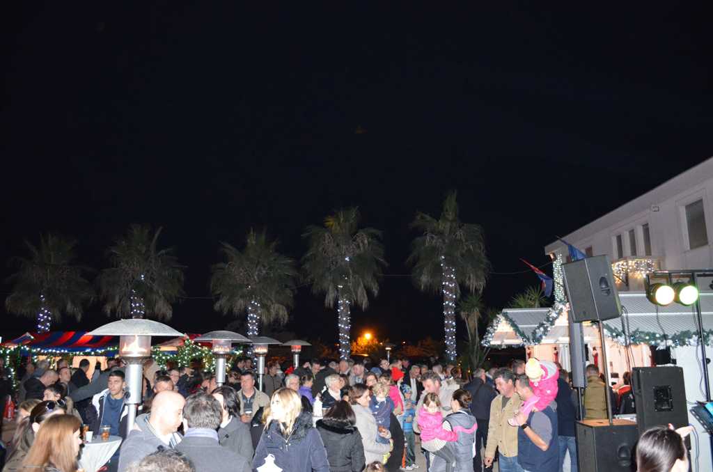 Vir: Druženje virske djece sa Svetim Nikolom Vir: Druženje virske djece sa Svetim Nikolom