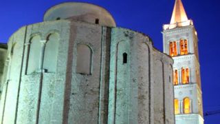 Image 1204781 (auto) Image 1204781 (auto)