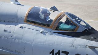 Vježbe pilota borbenih MIG-ova Vježbe pilota borbenih MIG-ova