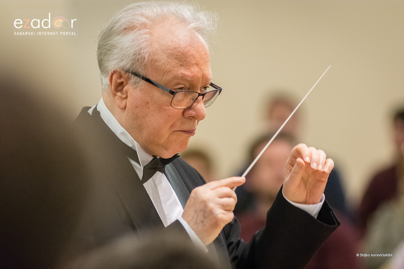 “Glazbena fantazija” Zadarskog komornog orkestra u Svečanoj dvorani Sveučilišta u Zadru. Solist Berislav Šipuš na klaviru, pod ravnanjem maestra Pavla Dešpalja “Glazbena fantazija” Zadarskog komornog orkestra u Svečanoj dvorani Sveučilišta u Zadru. Solist Berislav Šipuš na klaviru, pod ravnanjem maestra Pavla Dešpalja