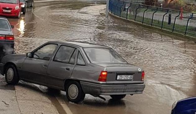 Poplavljena ulica Oko Vrulje
